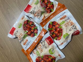 굽네몰 [굽네] 소스가 맛있는 닭가슴살 한입 볼 2종 8팩 — 5점을 준 리뷰어가 2021년 3월 올린 사용 사진
