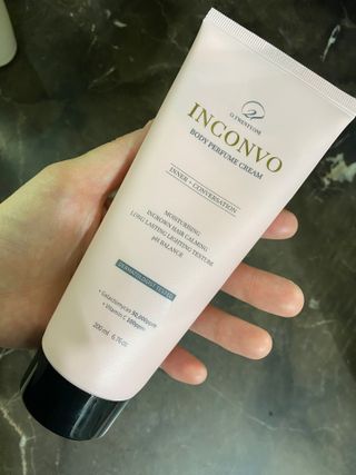 오투에니원 인컨보 바디 퍼퓸 크림 200ml — 4점을 준 리뷰어가 2023년 2월 올린 사용 사진