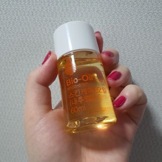 바이오오일 [바이오-오일] 스킨케어 오일 내추럴 60ml — 5점을 준 리뷰어가 2021년 12월 올린 사용 사진