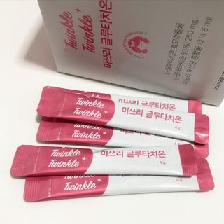 메디포스트 모비타 미쓰리 글루타치온 30포 — 5점을 준 리뷰어가 2022년 12월 올린 사용 사진