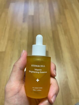체르엠 스템앤셀 비타민 브라이트닝 에센스 30ml 1개 — 4점을 준 리뷰어가 2021년 8월 올린 사용 사진