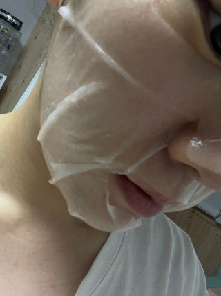 체르엠 그린 케비어 더블워터 마스크팩 5매입  2팩 — 4.5점을 준 리뷰어가 2021년 10월 올린 사용 사진