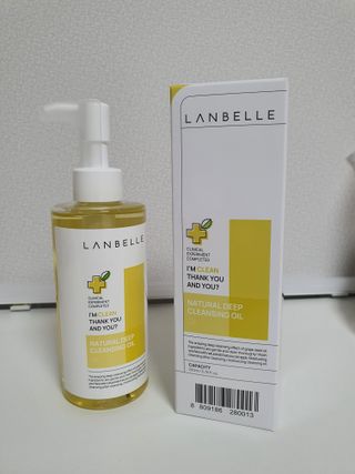 랑벨 내츄럴 딥 클렌징 오일 200ml (저자극 약산성 천연 클렌징) — 5점을 준 리뷰어가 2022년 5월 올린 사용 사진