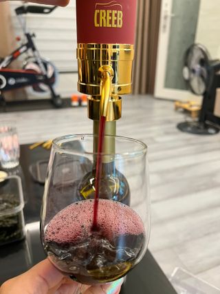 와인웨이터 당신은 별을 마시고있소, 크리비 와인 디스펜서 — 5점을 준 리뷰어가 2023년 1월 올린 사용 사진
