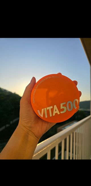 광동생활건강 MF[광동] 비타500✨주름개선·미백·SPF50+🌞퍼펙트쉴드 빅 선쿠션 본품 — 4점을 준 리뷰어가 2024년 5월 올린 사용 사진