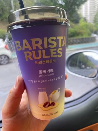 바리스타룰스 돌체 라떼 — 5점을 준 리뷰어가 2023년 4월 올린 사용 사진