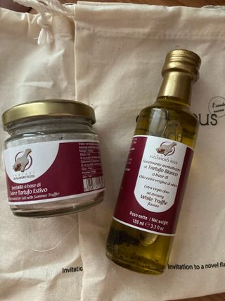 [딜리셔스코드] 타르투피 알레산드로 로시 트러플 소금 100g +트러플 오일 100ml set — 5점을 준 리뷰어가 2022년 6월 올린 사용 사진