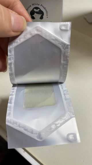 메디포스트 모비타 글루타치온 이지 필름형 30매 — 5점을 준 리뷰어가 2023년 1월 올린 사용 사진