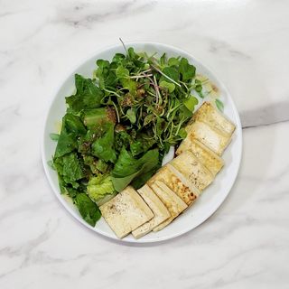 마에스트로 엑스트라버진 올리브 유 마에스트로 엑스트라버진 스페인 올리브유 — 5점을 준 리뷰어가 2022년 4월 올린 사용 사진