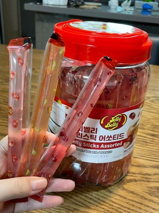 젤리벨리 젤리스틱 어쏘티드 900g — 5점을 준 리뷰어가 2022년 8월 올린 사용 사진