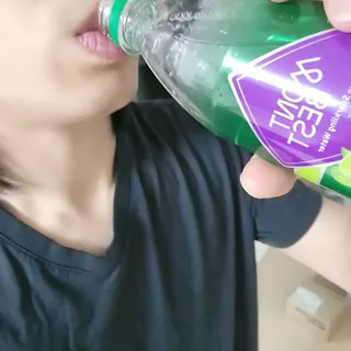 몽베스트 Montbest with Sparkling water Lime20병 — 5점을 준 리뷰어가 2022년 12월 올린 사용 사진