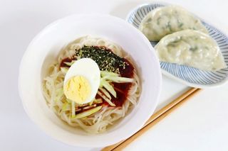 [한면원] 비빔국수 2인분 — 5점을 준 리뷰어가 2022년 8월 올린 사용 사진