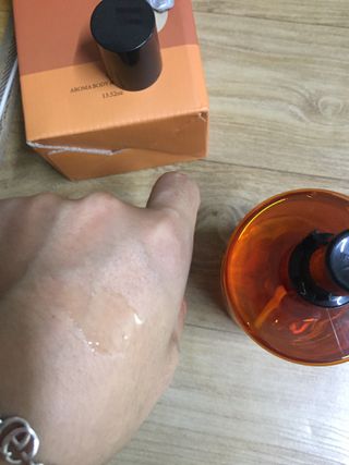 아소윤 건조하고 지친 피부에 힐링을 기분좋은 향기 스파맨션 바디오일 마사지오일 5종 중 1개 랜덤발송-2 — 4점을 준 리뷰어가 2021년 10월 올린 사용 사진