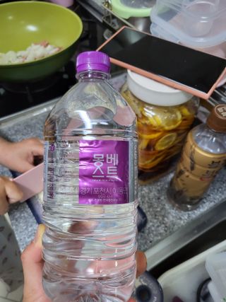 몽베스트 MONTBEST 1L 12입 — 5점을 준 리뷰어가 2022년 4월 올린 사용 사진