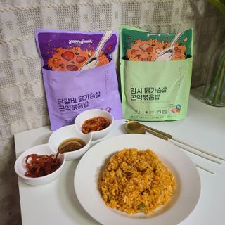 [푸딩팩토리] 요잇조잇 닭갈비 닭가슴살/김치 닭가슴살 곤약볶음밥 2종 (김치볶음밥 2개 닭갈비 볶음밥 1개) — 5점을 준 리뷰어가 2022년 7월 올린 사용 사진