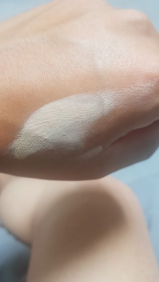 아이앤립 / EYENLIP 아이앤립 루센트 비비크림 2 Color — 5점을 준 리뷰어가 2021년 7월 올린 사용 사진