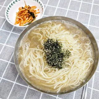 [한면원] 잔치국수 2인분 — 4점을 준 리뷰어가 2022년 8월 올린 사용 사진