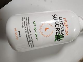 [닥터문] 프리미엄 알로에베라 선크림 500ml — 5점을 준 리뷰어가 2022년 6월 올린 사용 사진