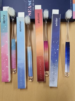 에브리모먼트 에브리 모먼트 칫솔 Every moment toothbrush — 5점을 준 리뷰어가 2022년 5월 올린 사용 사진