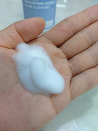 약손명가코스메틱 에오스보떼 브라이트닝 버블 폼 클렌징 300ml — 5점을 준 리뷰어가 2021년 12월 올린 사용 사진