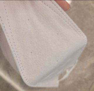 케이파이 항균 마스크 [케이파이] 항균 마스크 60매입 (개별 포장) 숨쉬기 편하여, 야외에서 운동할 때 사용이 편합니다. — 5점을 준 리뷰어가 2022년 7월 올린 사용 사진
