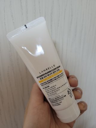 랑벨 비타 에너지 잡티 크림 75ml (피부 속 기미완화크림) — 5점을 준 리뷰어가 2022년 4월 올린 사용 사진