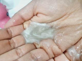 프리마인 더이상 뻣뻣하고 효과없는 탈모샴푸는 NO. 근본부터 케어하는 셀베이스 그린티샴푸(500ml) — 5점을 준 리뷰어가 2023년 3월 올린 사용 사진
