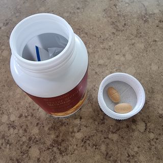 서울약사신협 간건강 실리마린 밀크씨슬 800mg, 60정 — 5점을 준 리뷰어가 2021년 10월 올린 사용 사진