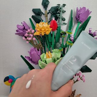 르핸스 퍼포밍 2 핸드&네일 비반트포렛/베티버포그 — 5점을 준 리뷰어가 2023년 1월 올린 사용 사진