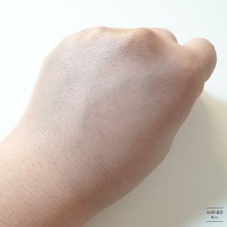 스킨큐어 산다화 순한 클렌징 동백 오일 200ml — 5점을 준 리뷰어가 2023년 4월 올린 사용 사진