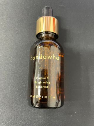 스킨큐어 산다화 비타민c 화이트닝 에센스 30ml — 5점을 준 리뷰어가 2024년 1월 올린 사용 사진