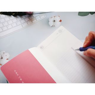 응원과 위로가 필요한 당신에게  리훈 하고싶은말 스터디 플래너 — 5점을 준 리뷰어가 2021년 4월 올린 사용 사진