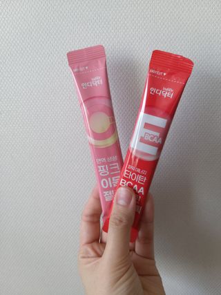인디닥터 면역 생생 핑크 이뮨 젤리 + 타이탄 BCAA 프로틴 젤리스틱 — 4점을 준 리뷰어가 2022년 3월 올린 사용 사진