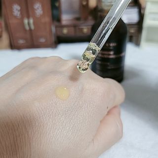 마리엔메이  이데베논 블랙베리 보습 크림 + 세럼 — 5점을 준 리뷰어가 2021년 10월 올린 사용 사진