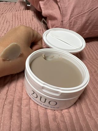 듀오코리아 [듀오] 피부맞춤형 저자극 클렌징밤 1종 랜덤발송 (모공케어,안색개선,안티에이징,블랙헤드) — 5점을 준 리뷰어가 2022년 5월 올린 사용 사진