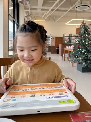 크레타탭 차세대 사고력 유아수학 학습기 페이퍼 태블릿 — 5점을 준 리뷰어가 2023년 12월 올린 사용 사진