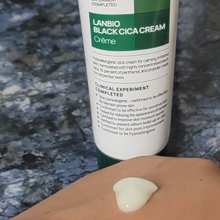 랑벨 랑바이오 블랙 시카 크림 50ml(블랙비 프로폴리스, 시카 4종, 판테놀 10 함유) — 5점을 준 리뷰어가 2022년 3월 올린 사용 사진