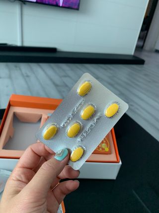 서울약사신협_내몸애발란스멀티비타민앤미네랄파워업_800mg x 90정 — 5점을 준 리뷰어가 2021년 5월 올린 사용 사진