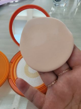 광동생활건강 MF[광동] 비타500✨주름개선·미백·SPF50+🌞퍼펙트쉴드 빅 선쿠션 본품 — 5점을 준 리뷰어가 2024년 5월 올린 사용 사진