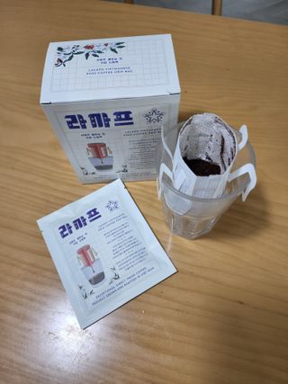 라까프 베트남 핀 커피 드립백 7개입 — 5점을 준 리뷰어가 2022년 9월 올린 사용 사진