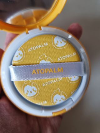 아토팜 톡톡 페이셜 선팩트 SPF43 PA+++ — 4점을 준 리뷰어가 2021년 3월 올린 사용 사진