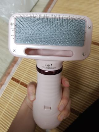 아베크 펫 강아지 고양이 애견 에어 브러쉬 드라이기 올인원 — 3점을 준 리뷰어가 2021년 7월 올린 사용 사진