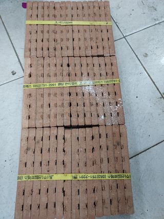 [신흥산업] 붙이는 벽돌 황토 파벽돌 230mm 45장,  욕실 인테리어 실내장식 셀프인테리어 — 5점을 준 리뷰어가 2023년 5월 올린 사용 사진
