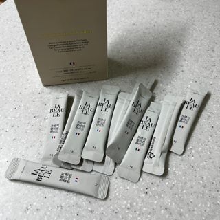 라보르 프렌치 콜라겐 화이트 — 5점을 준 리뷰어가 2022년 10월 올린 사용 사진