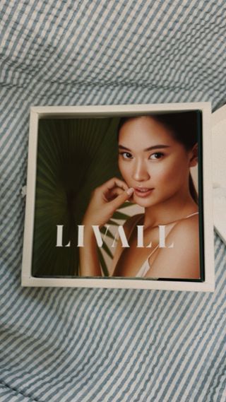 리브얼 | LIVALL 바이오셀룰로오스 마스크 레스트 앤 글로우 33ml  x 3개입 — 5점을 준 리뷰어가 2022년 6월 올린 사용 사진