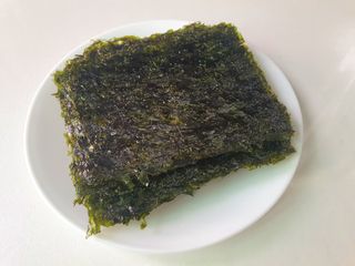 [해림맛김] 들기름에 구운 바삭바삭 김 4종 세트 + 1종 랜덤발송 총5개입 — 5점을 준 리뷰어가 2021년 2월 올린 사용 사진