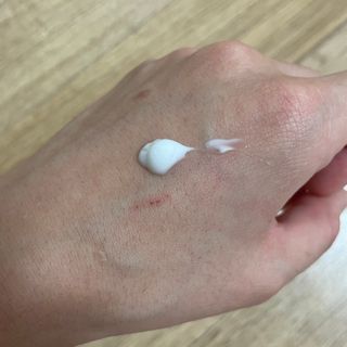 셀프 모이스처라이징 프로텍션 크림 셀프 모이스처라이징 프로텍션크림 — 5점을 준 리뷰어가 2022년 4월 올린 사용 사진
