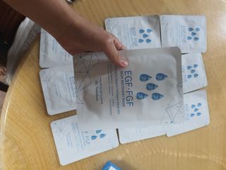Dr.느루벗 느루벗 EGF FGF 스킨 리커버리 마스크 10장 — 5점을 준 리뷰어가 2021년 2월 올린 사용 사진