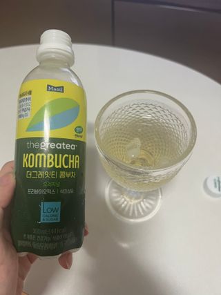 더그레잇티 콤부차 [매일유업] 더그레잇티 44kcal 콤부차 300ml *12개입 (오리지널 6개+베리리치 6개) — 4.5점을 준 리뷰어가 2023년 8월 올린 사용 사진