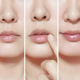 틱톡 [후르디아] 튼입술해결템 올리브영 블루베리 하이드레이팅 허니 립밤 — 5점을 준 리뷰어가 2023년 12월 올린 사용 사진